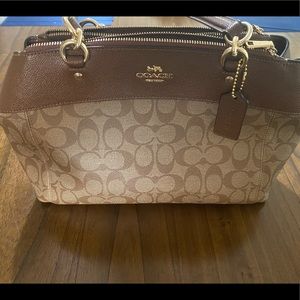 Coach shoulder bag.